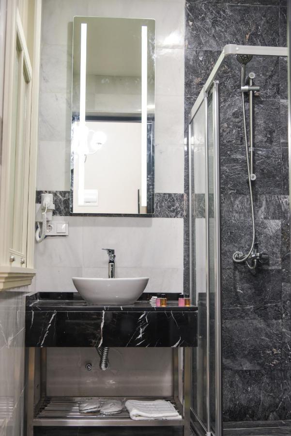 Luxir Hotel Истанбул Екстериор снимка