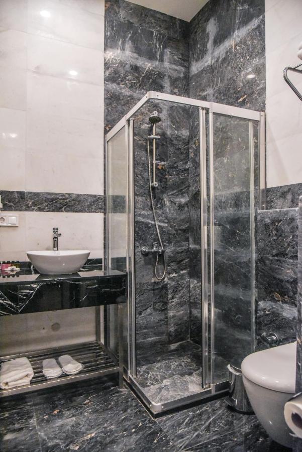 Luxir Hotel Истанбул Екстериор снимка